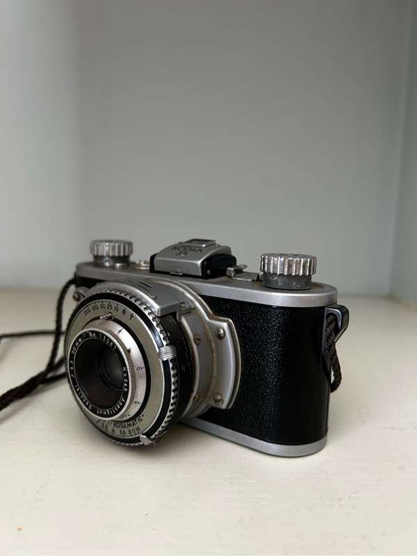 Vintage Kodak 35 camera c. 1940s with anastigmatic 35mm, f/4.5 lens
