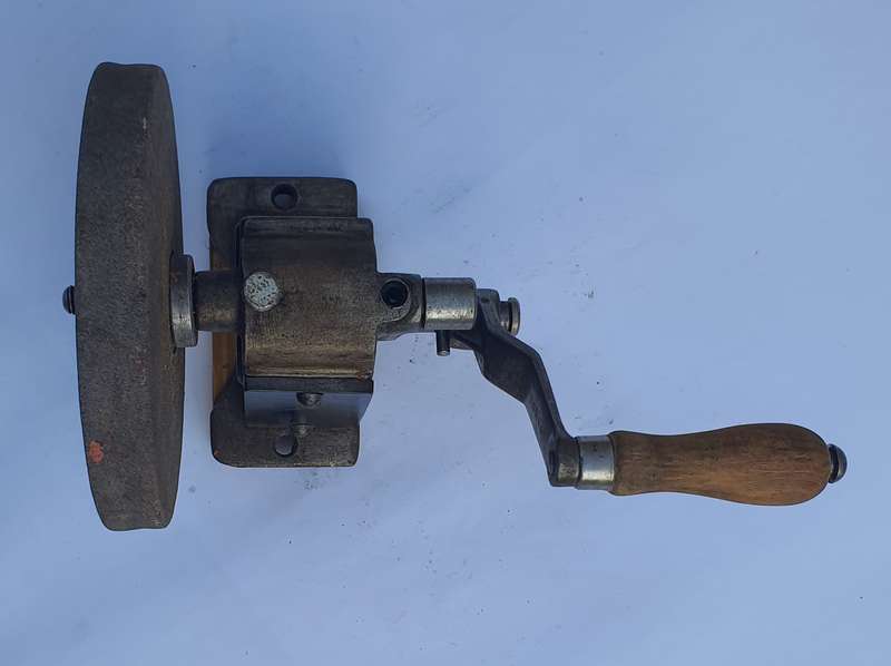Vintage Hand Crank Grinder - Excellent Condition