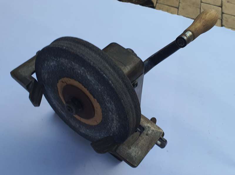 Vintage Hand Crank Grinder - Excellent Condition