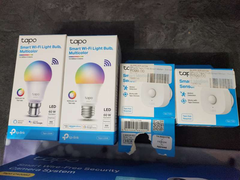 Tapo C420S2 Smart Wifi Security Camera System+Smart Wifi Multicolor Globes+Smart Motion Sensors