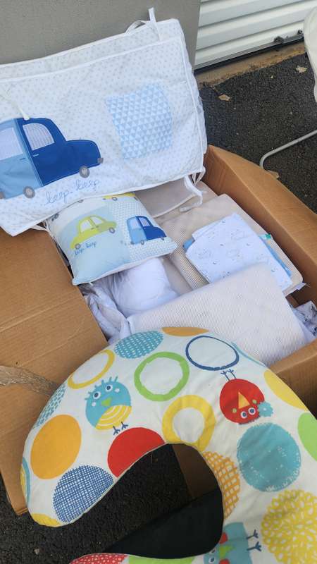 Graco Pack n Play Rock n Grow Playard Camp Cot Baby Complete + Extras