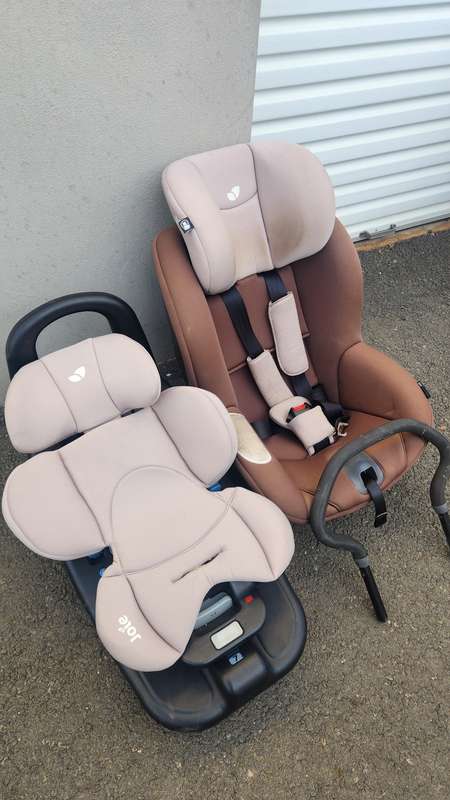 Joie i-Anchor Advance i-Size car seat + Joie i-Base Advance i-Size ISOFIX car seat base