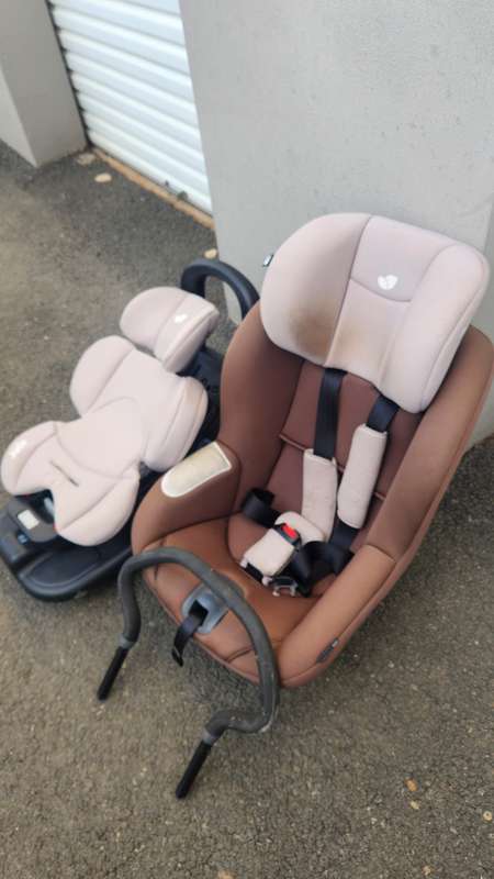 Joie i-Anchor Advance i-Size car seat + Joie i-Base Advance i-Size ISOFIX car seat base
