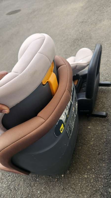 Joie i-Anchor Advance i-Size car seat + Joie i-Base Advance i-Size ISOFIX car seat base