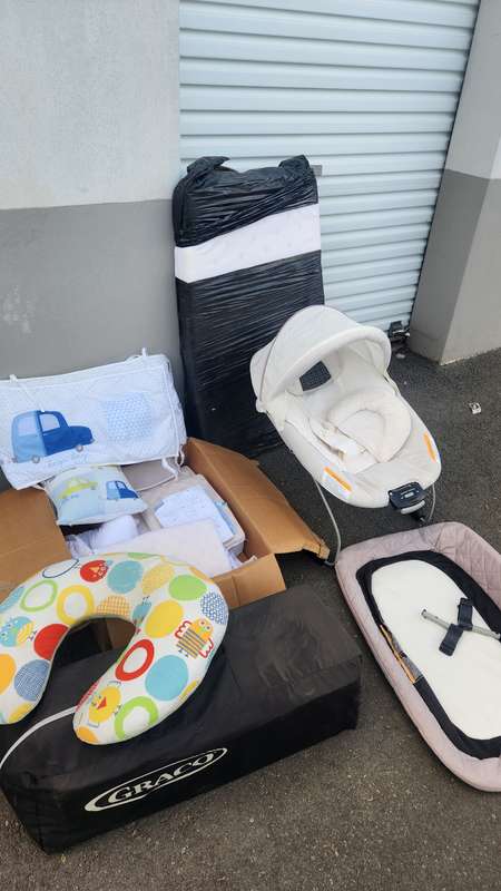 Graco Pack n Play Rock n Grow Playard Camp Cot Baby Complete + Extras