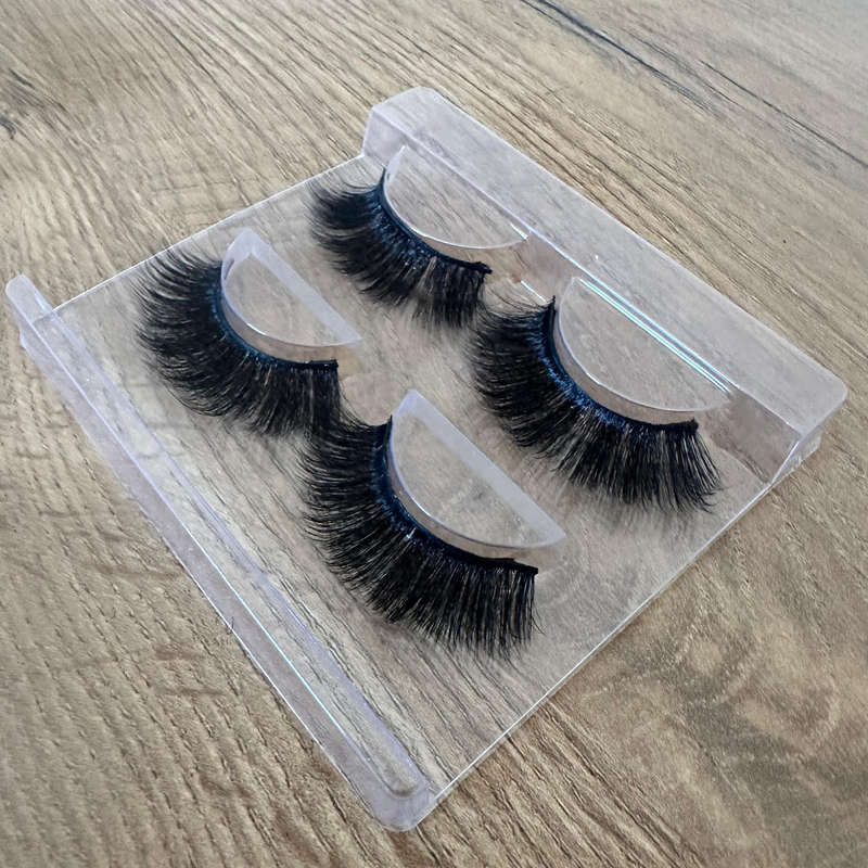 SHEGLAM Material Inspo False Eyelashes- GREEN TWEED