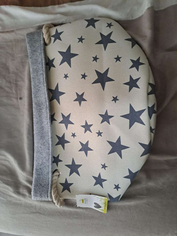 Beautiful bag never used.