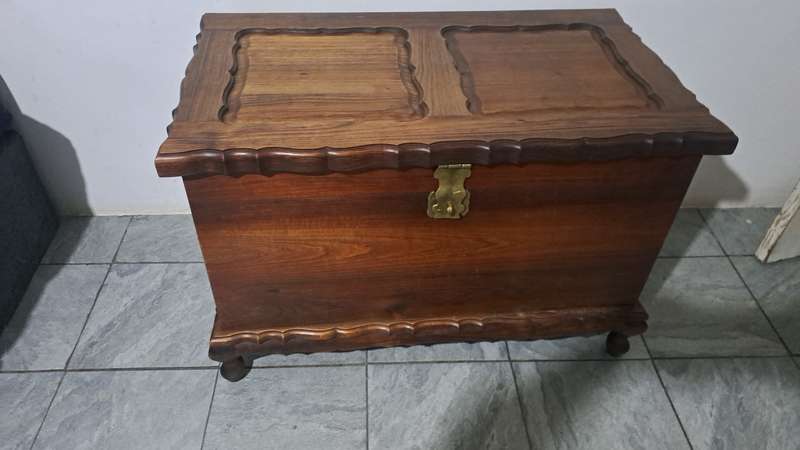 Vintage Kist in excellent condition