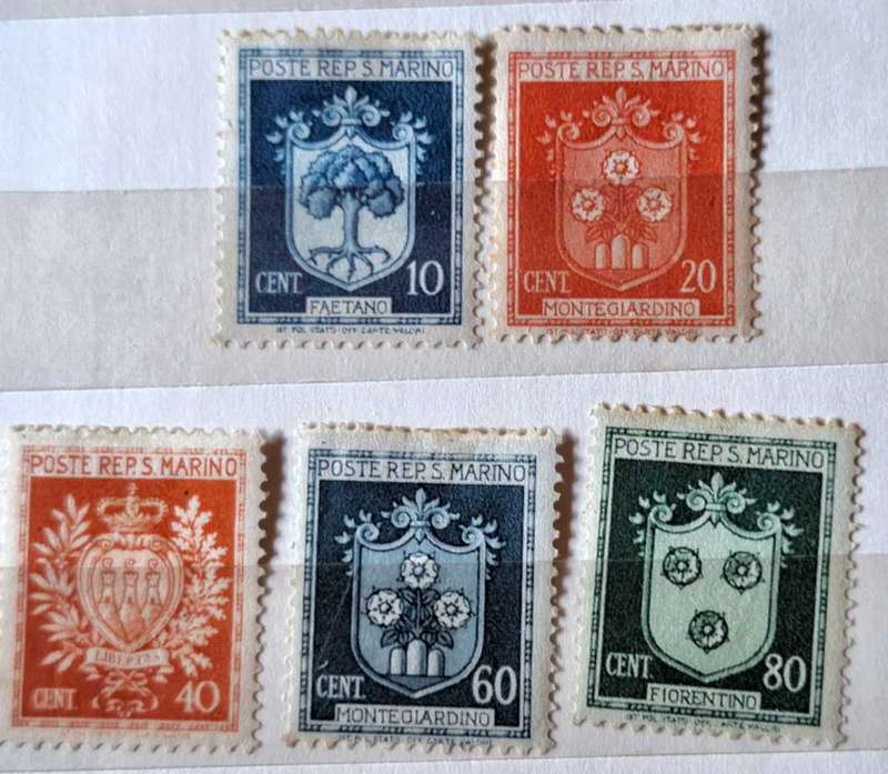 San Marino 1945 Arms of San Marino and Villages 5 Unused Hinged stamps