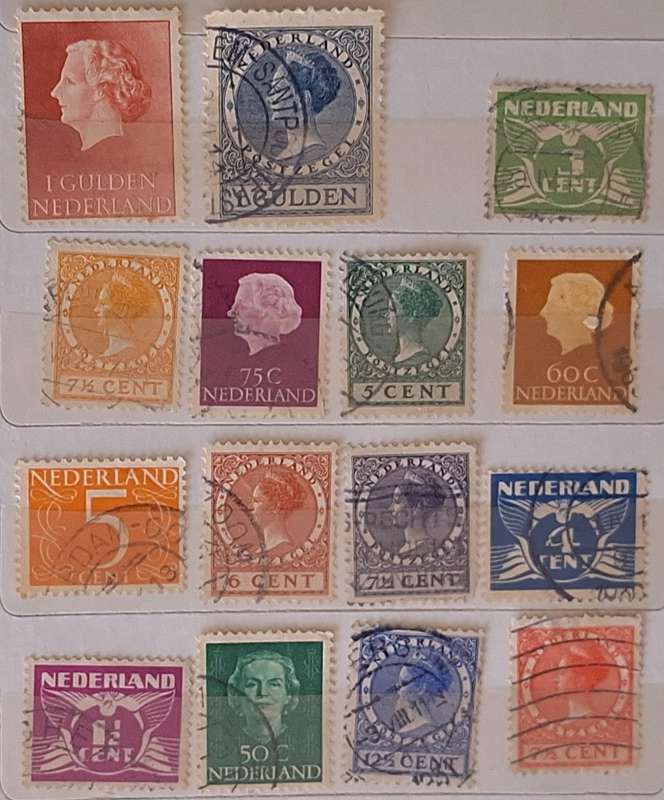 Nederland Mixed Lot of 15 Used stamps