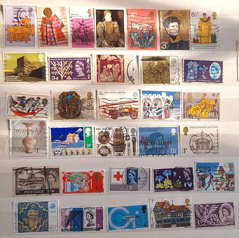 GB Mixed Lot of 32 Used stamps