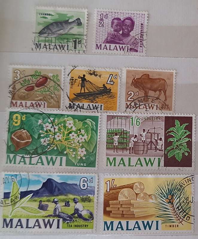 Malawi Mixed Lot of 9 Used stamps some hinged