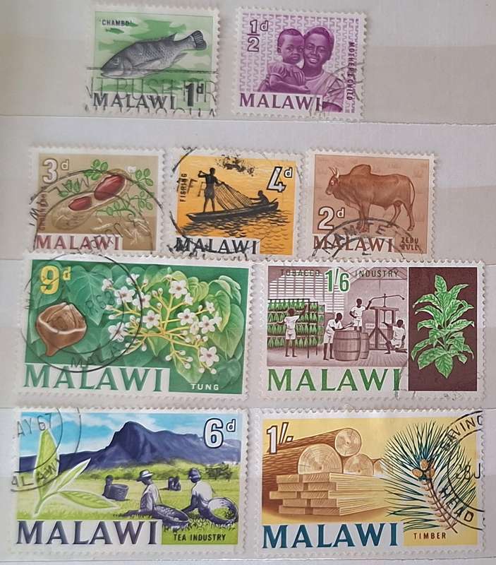 Malawi Mixed Lot of 9 Used stamps some hinged