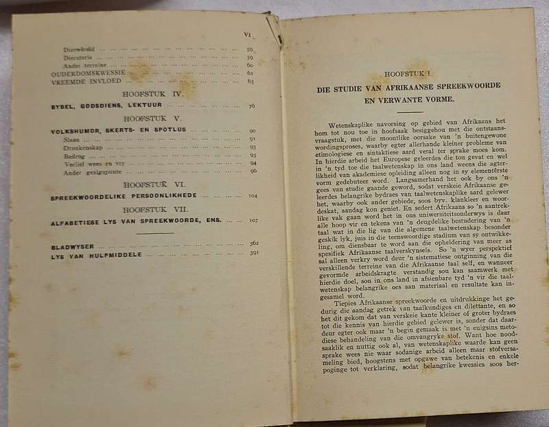 Afrikaanse Spreekwoorde en Verwante Vorme deur  D F Malherbe Hardeband 1920's