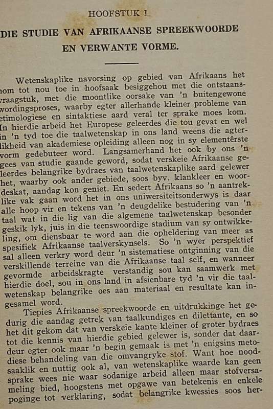 Afrikaanse Spreekwoorde en Verwante Vorme deur  D F Malherbe Hardeband 1920's