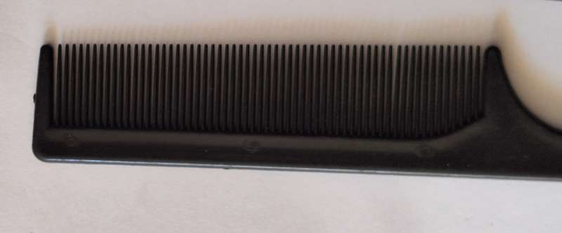 Plastic Tail Combs Mixed Colours Lot of 25