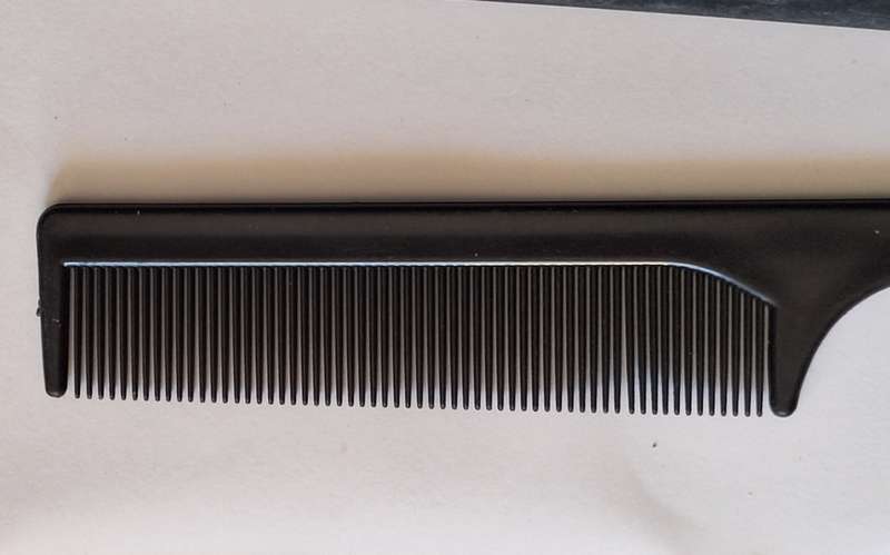 Plastic Tail Combs Mixed Colours Lot of 25