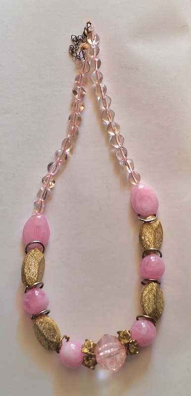 Costume Jewellery Vintage Bead Necklace Pink and Gold colour