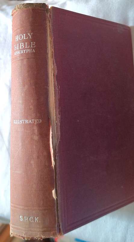 The Holy Bible Containing the Old and New Testaments and the Apocrypha Hardcover