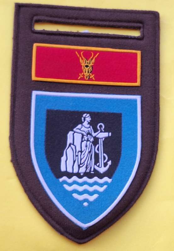 SADF Cape Corp Service Battalion tupperware flash with Chief of the Army Command Badge