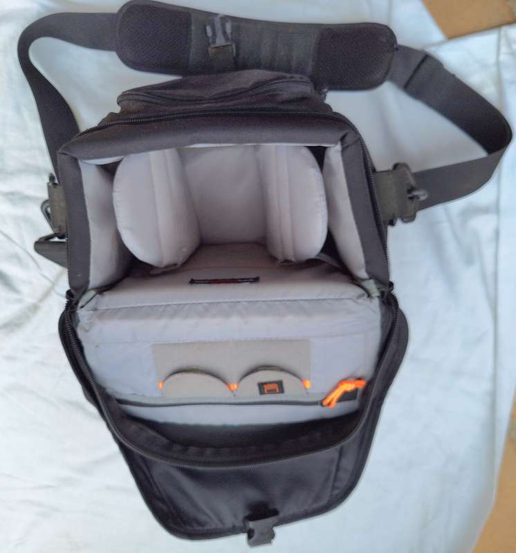 Lowepro Nova 170 AW Camera Bag