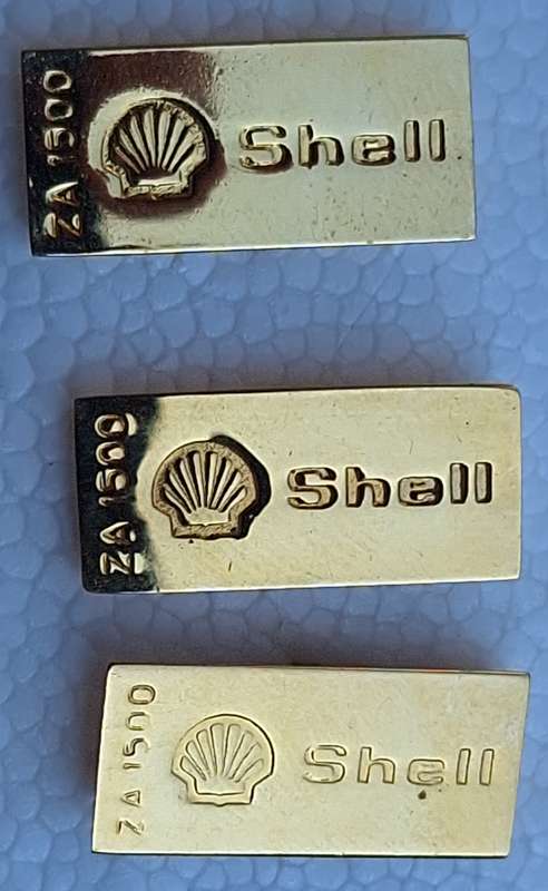 Pair Plated Shell ZA1500 Cuff Links with a Spare