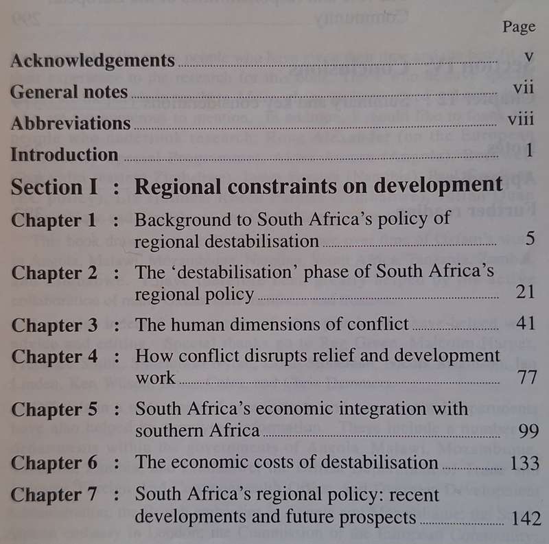 Front Line Africa: The Right to a Future by Susanna Smith Paperback