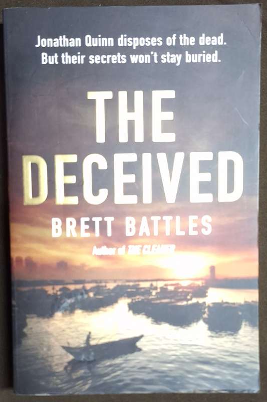 The Deceived by Brett Battles Paperback