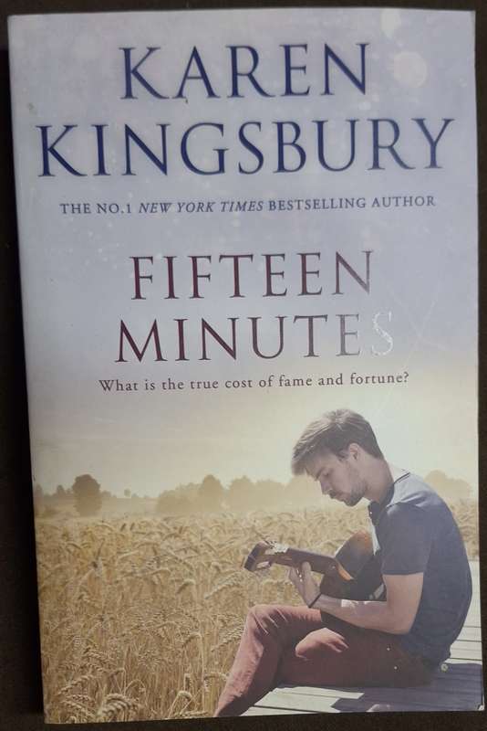Fifteen Minutes by Karen Kingsbury Paperback
