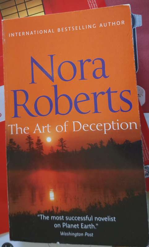 The Art of Deception by Nora Roberts Paperback