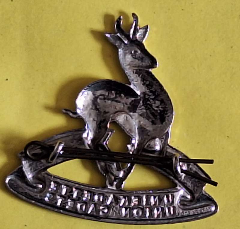 Union Cadets Uniekadette Cap Badge with Lugs and Pin intact