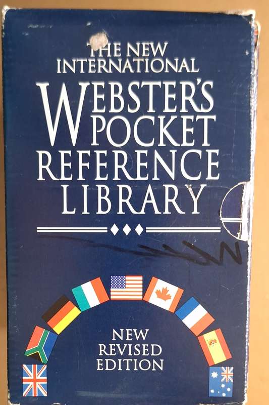 The New International Webster`s Pocket Reference Library 8 Book Boxset 1998 Softcover