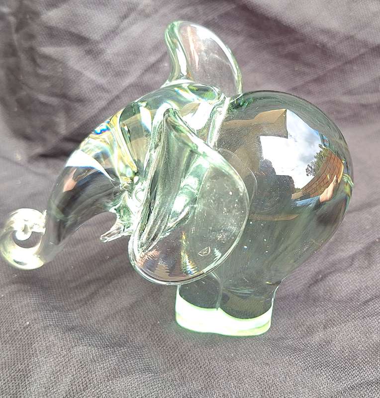 Clear Glass Elephant