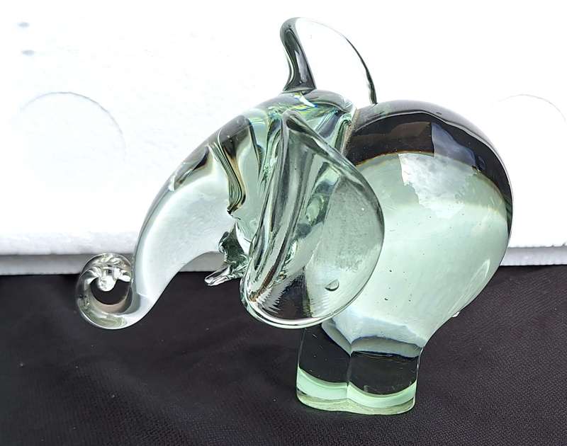 Clear Glass Elephant