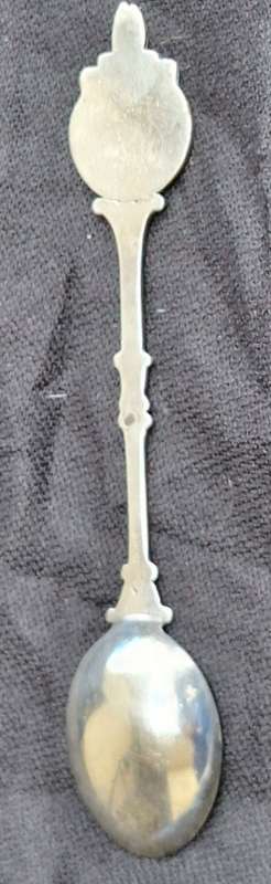 Vintage EPNS Commemorative teaspoon St Andrews College