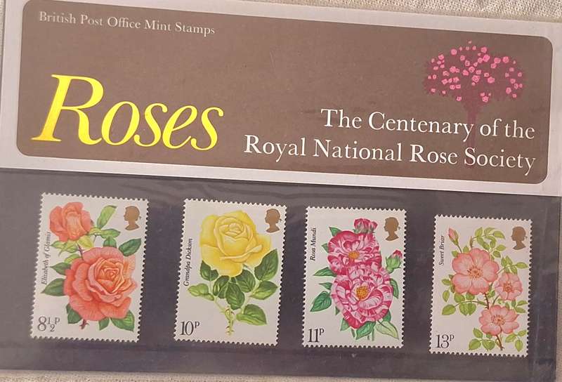 GB 1976 Roses Presentation Pack 81 Set of 4 Mint stamps