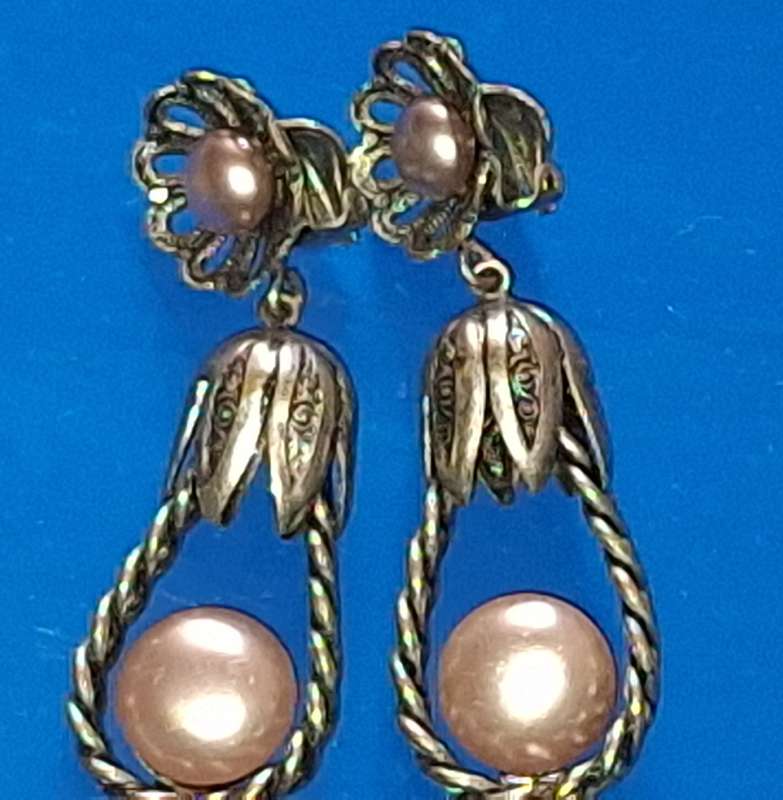 Clip-on Earings