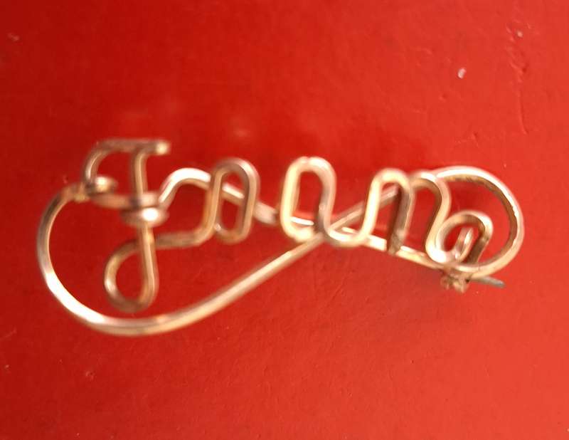 Vintage Joan Wire Name Brooch