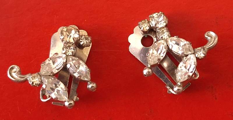 Clip-on Dog earings