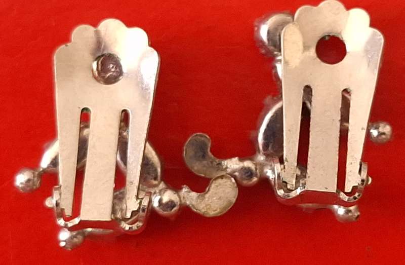 Clip-on Dog earings