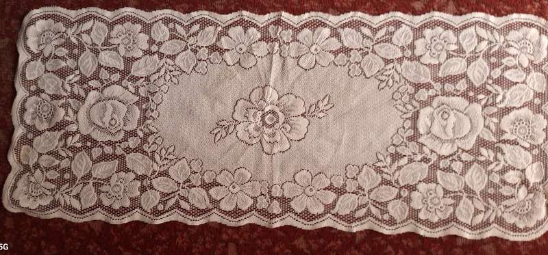 Lace Table Runner Machine Made