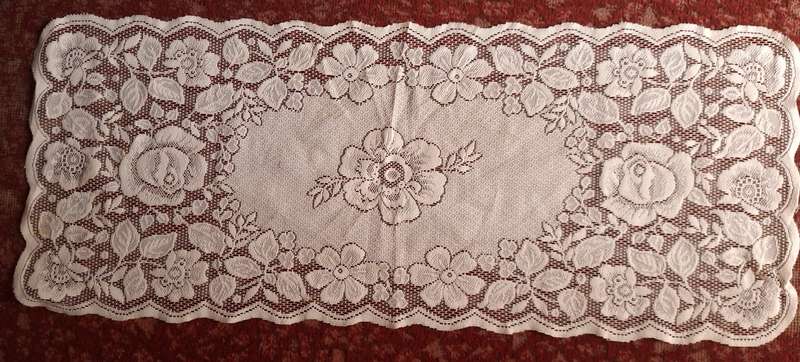 Lace Table Runner Machine Made