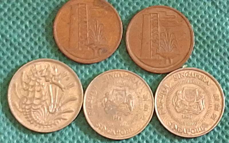 Singapore 1971 and 1973 2 x 1 cent Bronze and 1984, 1986 and 1990 3 x 10 cent Copper-nickel