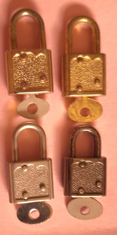 4 Small Locks and Keys for Decorative Use not Security