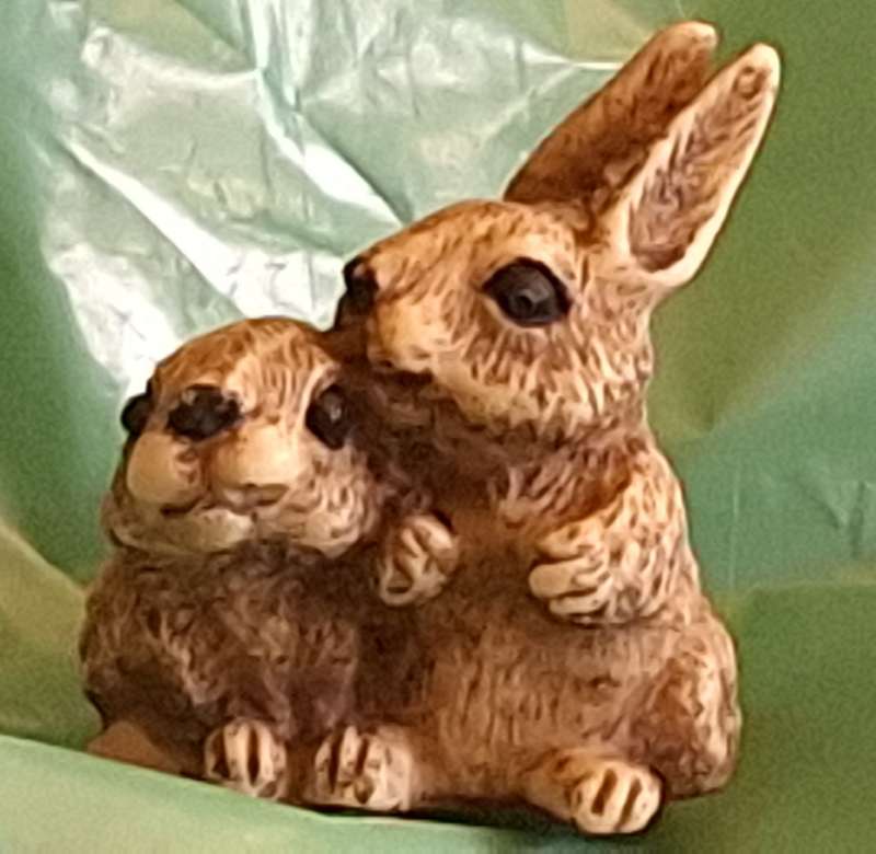 Small Resin Rabbit Ornament Damaged