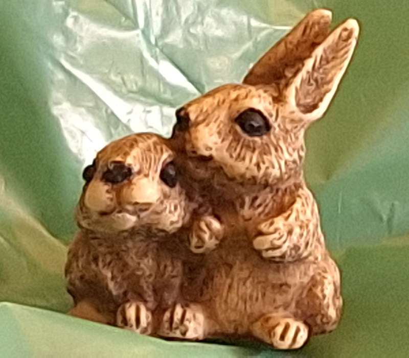 Small Resin Rabbit Ornament Damaged