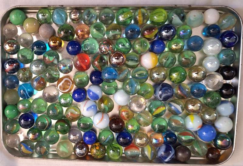 Mixed Lot of Approx 120 marbles