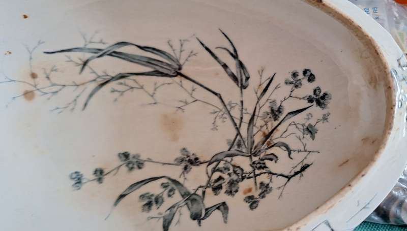 Vintage George Jones and Sons 'Tangle' Porcelain Tureen