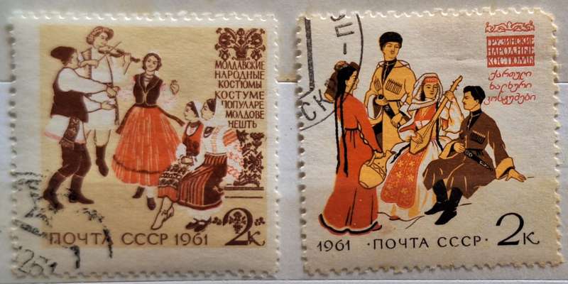 Russia Soviet Union 1961 Costumes 2 Cancelled Hinged stamps