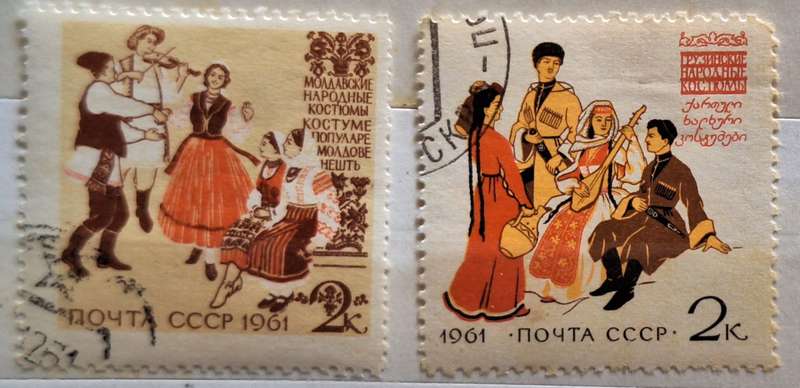 Russia Soviet Union 1961 Costumes 2 Cancelled Hinged stamps